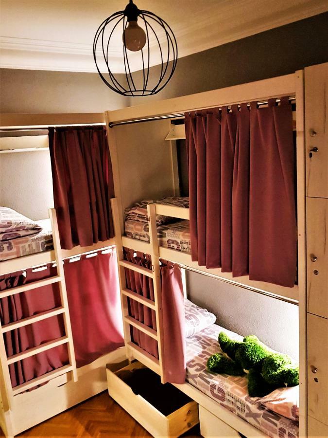 Булгакоff Hostel Kiev Buitenkant foto