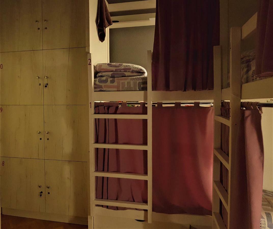 Булгакоff Hostel Kiev Buitenkant foto